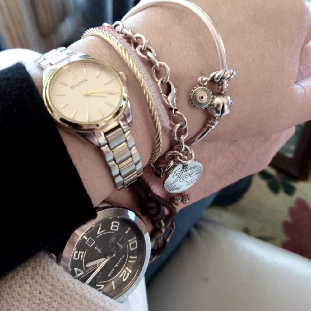 Meet your Posher, Cassandra